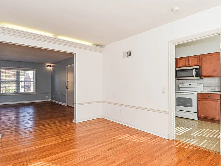 8154 Whitburn Dr #2W — Photo 6