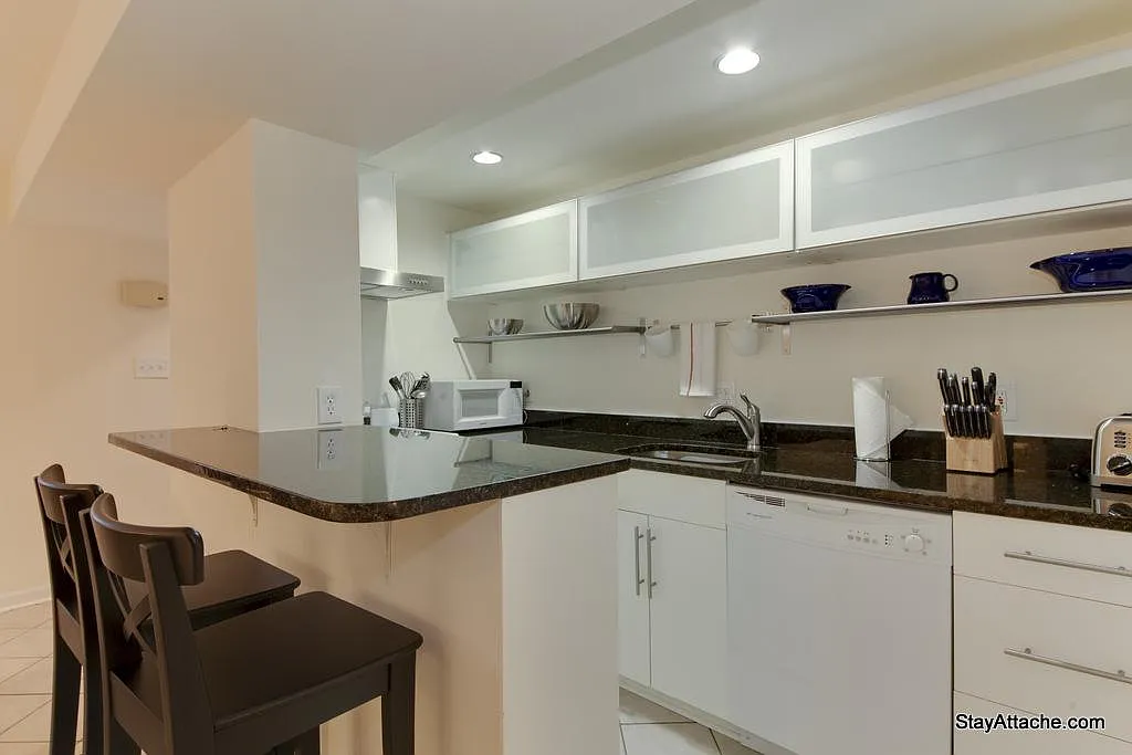 1531 S Street NW Unit 1, Washington, DC 20009 in Dupont Circle — Photo 2