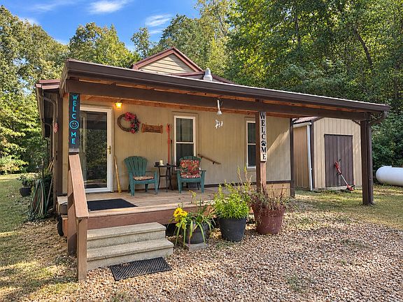 2nd image of 2060 Deer Creek Rd