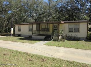116 Beaven St, Interlachen, FL 32148
