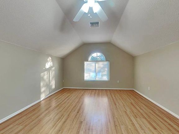4th image of 10214 Timberland Point Dr