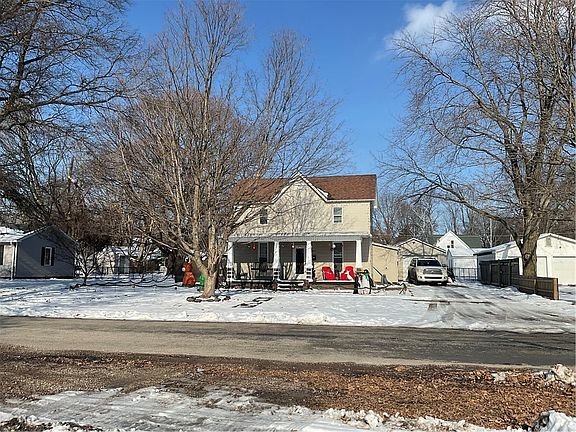 3rd image of 321 E South St