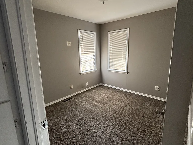 4522 S Osage Ave — Photo 5