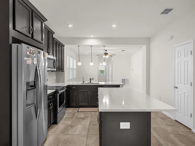 2444 Varenna Loop — Photo 7