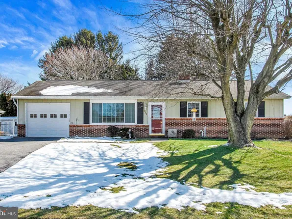 211 Melinda Dr, York, PA 17408