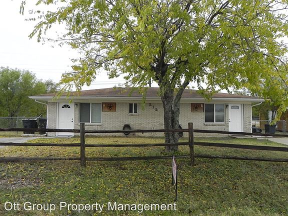 3rd image of 212 Ronald Dr #A