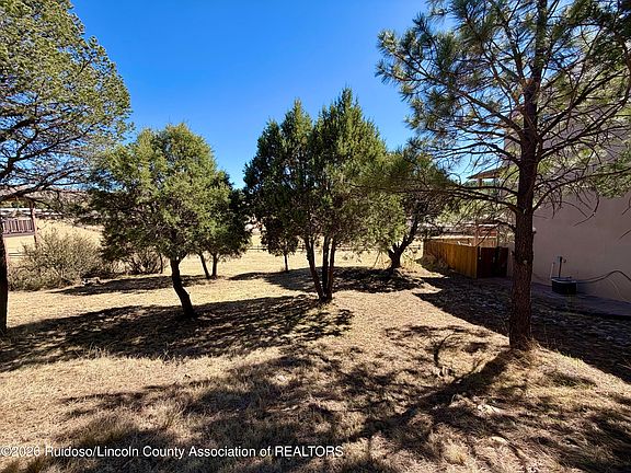 3rd image of 147 Meadows Dr