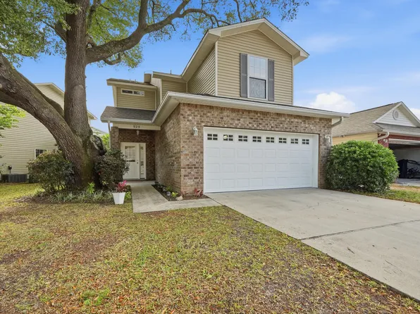 925 Scenic Oak Ln, Fort Walton Beach, FL 32547