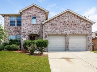 9316 Liberty Crossing Dr, Fort Worth, TX 76131