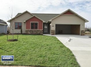 2895 Chrystella Dr, Menasha, WI 54952