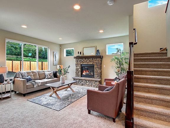 3rd image of 5027 80th Ave NE