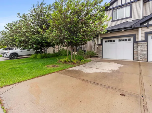 17205 73rd St NW, Edmonton, AB T5Z 0K7