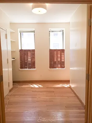 Rented by City Connections Realty | media 11