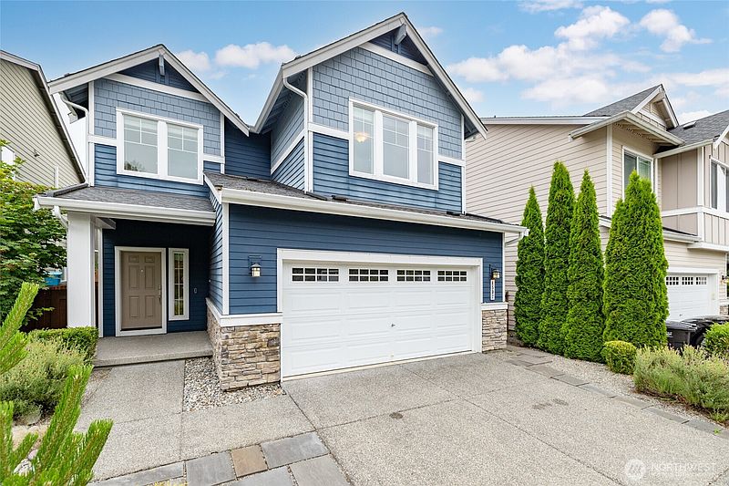 2nd image of 4502 31st Avenue SE