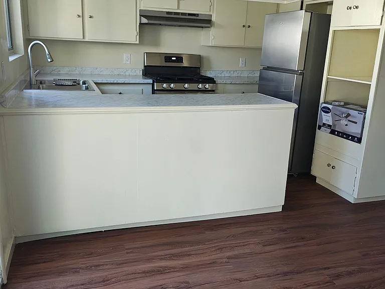 21006 Reynolds Dr #7 — Photo 12