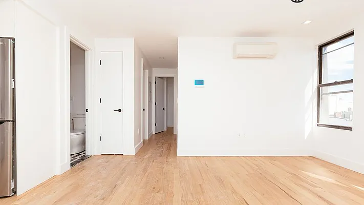 Rented by Nooklyn NYC LLC | media 88