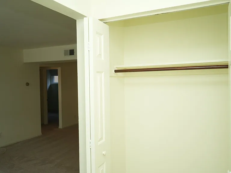 Gardenwood Apartments — Photo 44