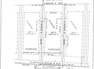 169 Pine Dr, Carol Stream, IL 60188