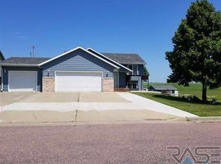 1520 E Old Hickory St, Sioux Falls, SD 57104