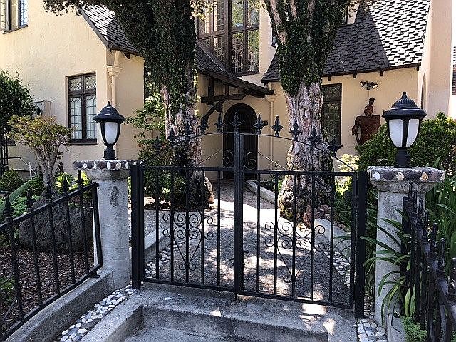 1st image of 280 Leslie Ct