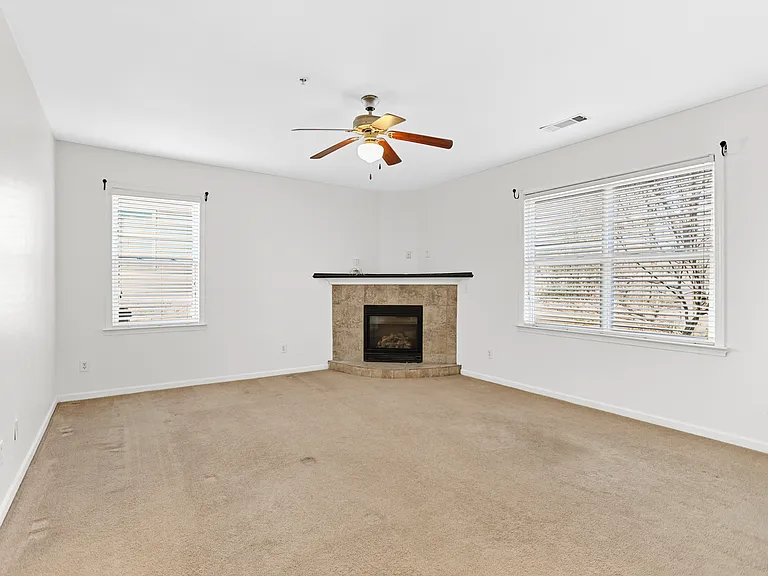 33 Tahoe Dr — Photo 15