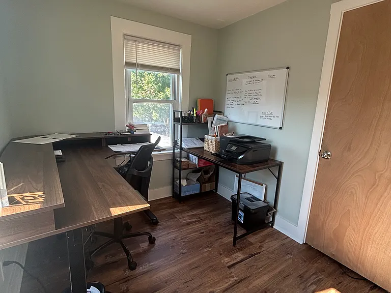 228 W Maple Ave E — Photo 14