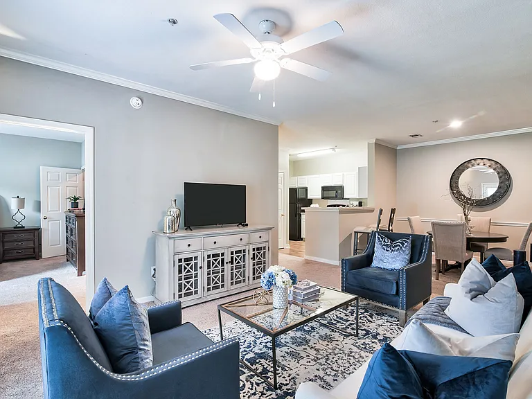 Cypress Lake Apartments — Photo 7