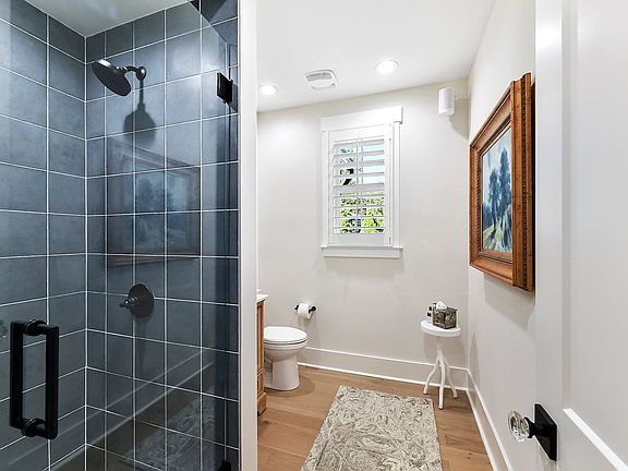 1st Floor Full Bath Sample