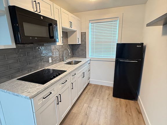 4th image of 3308 Washington Ave #102