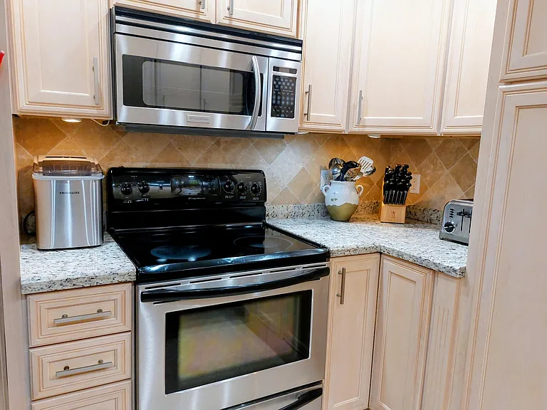 2000 S Ocean Blvd #LC — Photo 35