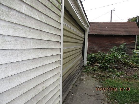 3rd image of 68 E Washington Ave