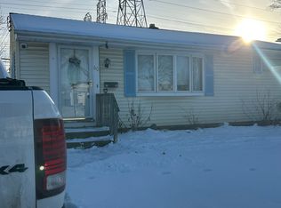 60 Dreyer Ave, Tonawanda, NY 14150