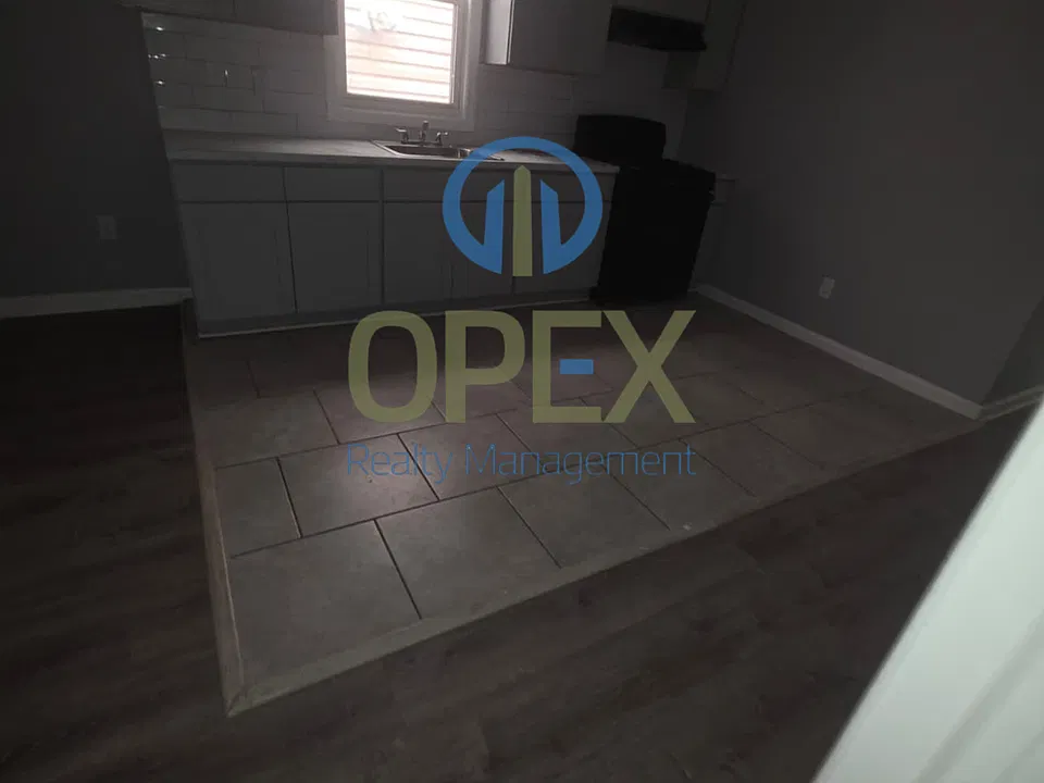 118 Seymour Ave #1