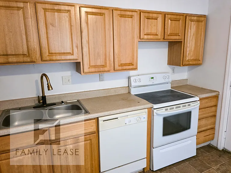 515 Saint Barbara Ln — Photo 6