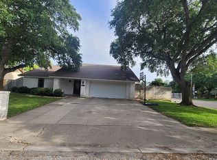 1400 Alta Vista St, Alice, TX 78332