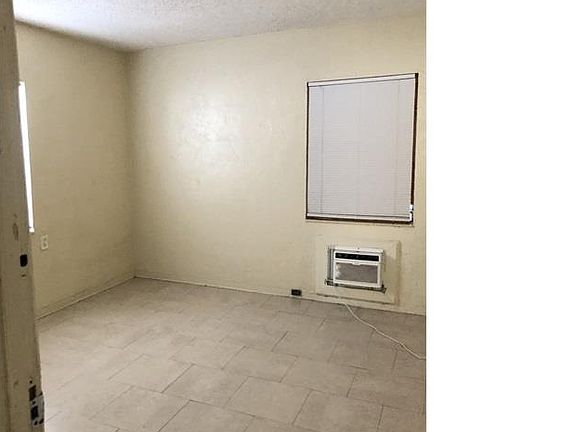 4th image of 837 NW 19th Ave