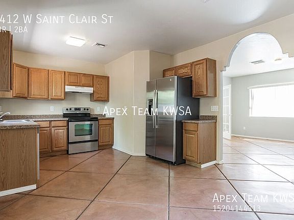 2nd image of 1412 W Saint Clair St