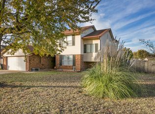 1303 Zachry Cir, Midwest City, OK 73110