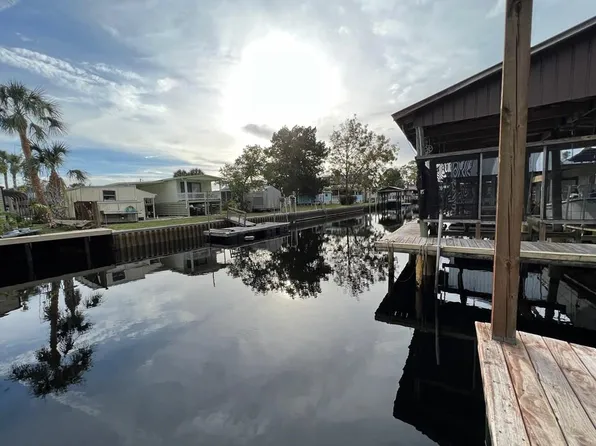 47 SE 892nd Ave, Suwannee, FL 32692