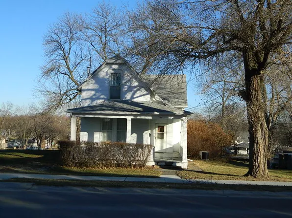 705 N Hundley St, Albany, MO 64402