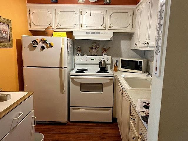 1st image of 307 Camden Dr #M