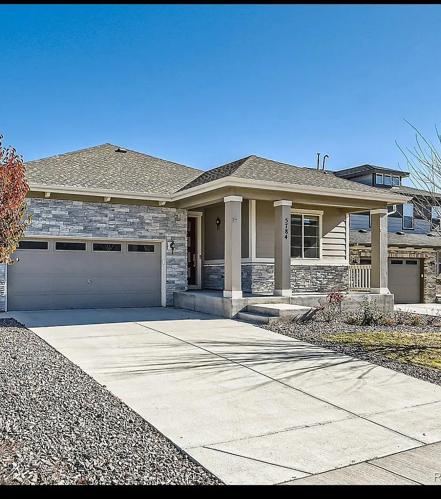 5 bed, 3846 sqft, $4,200 — Photo 3