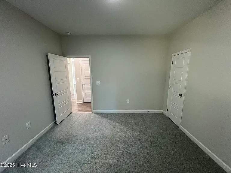 403 Creeks Edge Dr — Photo 13