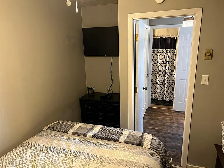 219 Spurrier Rd — Photo 5