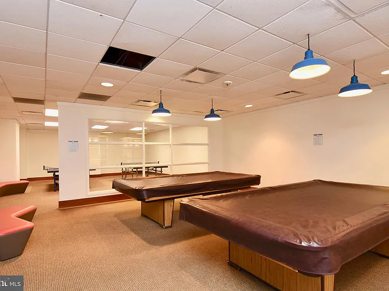 307 Yoakum Pkwy #703 — Photo 40