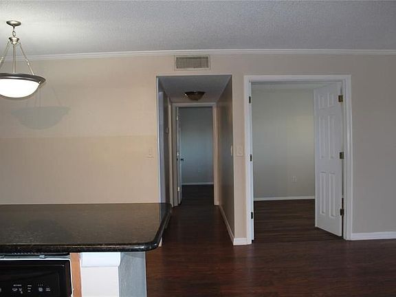 4th image of 5688 Baywater Dr
