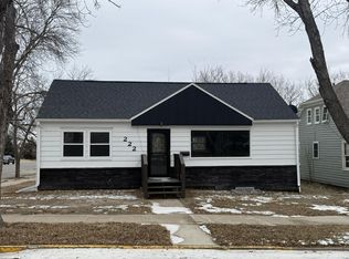 222 N Highland Ave, Pierre, SD 57501