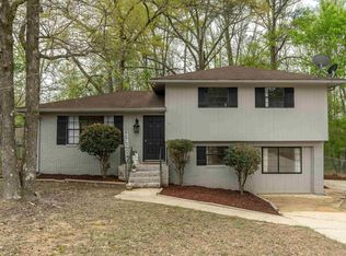 200 Riverside Dr, Trussville, AL 35173