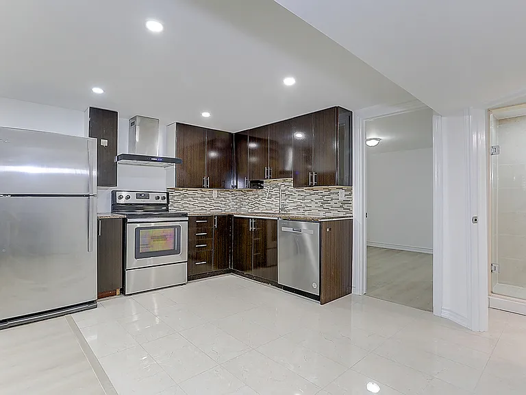 3271 Chokecherry Cres #BASEMENT — Photo 8