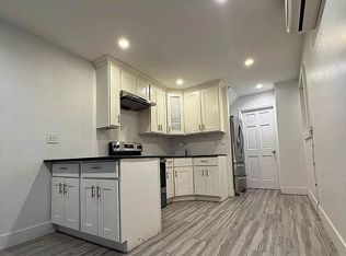 5423 153rd St, Flushing, NY 11355